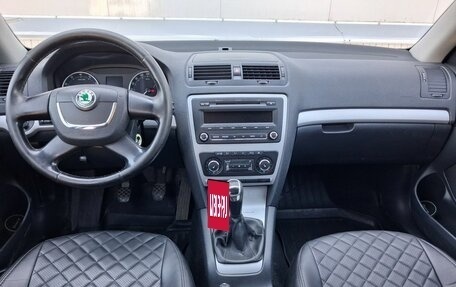 Skoda Octavia, 2012 год, 820 000 рублей, 10 фотография