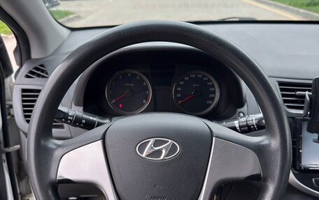 Hyundai Solaris II рестайлинг, 2015 год, 950 000 рублей, 12 фотография