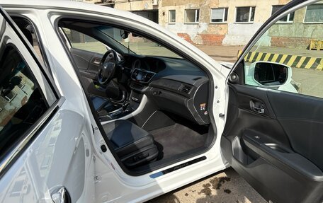 Honda Accord IX рестайлинг, 2013 год, 1 600 000 рублей, 11 фотография