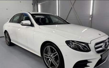 Mercedes-Benz E-Класс, 2020 год, 3 890 000 рублей, 3 фотография