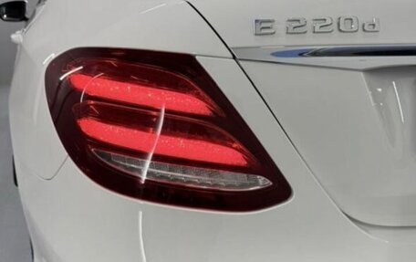 Mercedes-Benz E-Класс, 2020 год, 3 890 000 рублей, 11 фотография