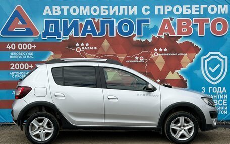 Renault Sandero II рестайлинг, 2017 год, 930 000 рублей, 2 фотография