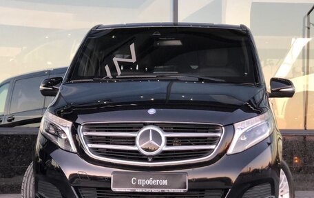 Mercedes-Benz V-Класс, 2016 год, 4 200 000 рублей, 1 фотография