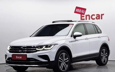 Volkswagen Tiguan II, 2022 год, 2 900 000 рублей, 1 фотография