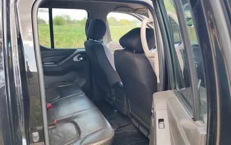 Nissan Navara (Frontier), 2010 год, 1 190 000 рублей, 6 фотография