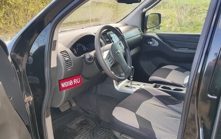 Nissan Navara (Frontier), 2010 год, 1 190 000 рублей, 7 фотография