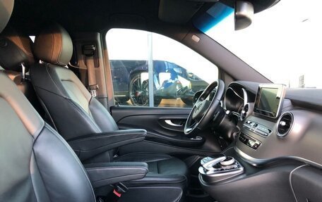 Mercedes-Benz V-Класс, 2016 год, 4 200 000 рублей, 12 фотография