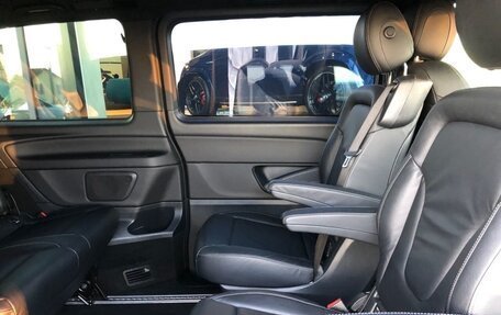 Mercedes-Benz V-Класс, 2016 год, 4 200 000 рублей, 14 фотография
