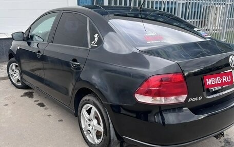 Volkswagen Polo VI (EU Market), 2011 год, 650 000 рублей, 2 фотография