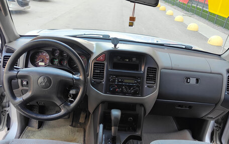 Mitsubishi Montero III, 2002 год, 360 000 рублей, 13 фотография