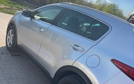 KIA Sportage IV рестайлинг, 2017 год, 2 000 000 рублей, 3 фотография