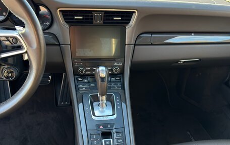 Porsche 911, 2017 год, 9 000 000 рублей, 10 фотография