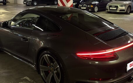 Porsche 911, 2017 год, 9 000 000 рублей, 26 фотография