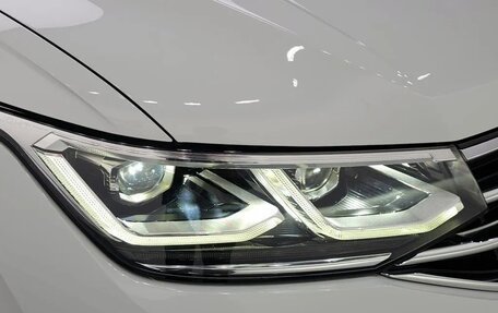 Volkswagen Tiguan II, 2022 год, 2 900 000 рублей, 5 фотография