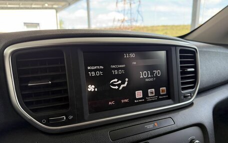 KIA Sportage IV рестайлинг, 2020 год, 2 199 000 рублей, 13 фотография