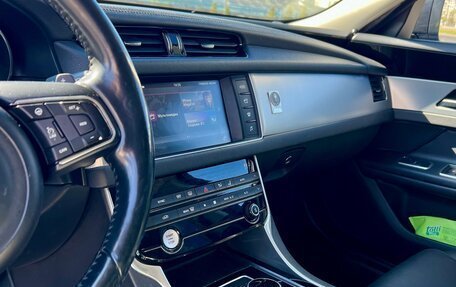 Jaguar XF II, 2016 год, 2 050 000 рублей, 9 фотография