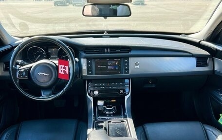 Jaguar XF II, 2016 год, 2 050 000 рублей, 10 фотография