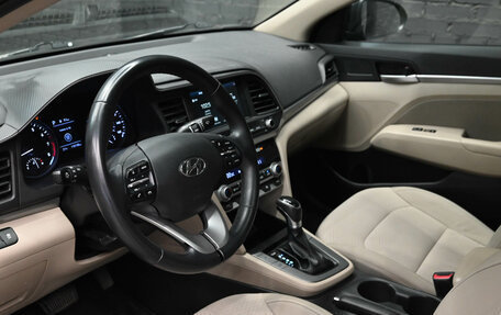 Hyundai Elantra VI рестайлинг, 2020 год, 1 715 000 рублей, 17 фотография