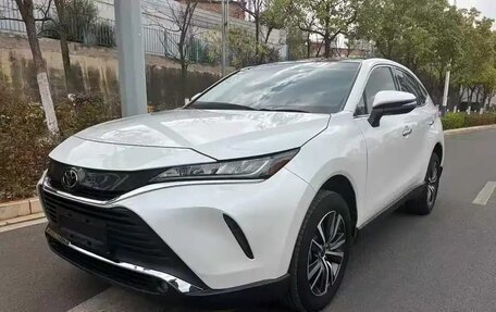 Toyota Harrier, 2023 год, 3 400 000 рублей, 1 фотография