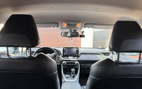 Toyota RAV4, 2020 год, 2 999 000 рублей, 15 фотография