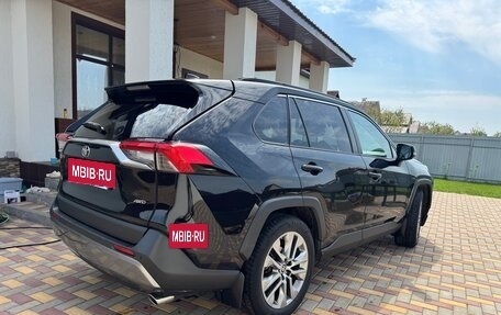 Toyota RAV4, 2020 год, 2 999 000 рублей, 5 фотография