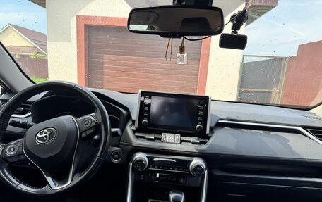 Toyota RAV4, 2020 год, 2 999 000 рублей, 17 фотография