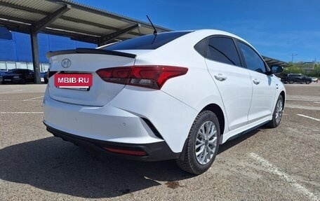 Hyundai Solaris II рестайлинг, 2022 год, 1 850 000 рублей, 5 фотография
