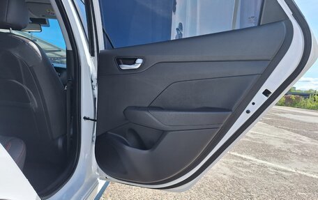 Hyundai Solaris II рестайлинг, 2022 год, 1 850 000 рублей, 10 фотография