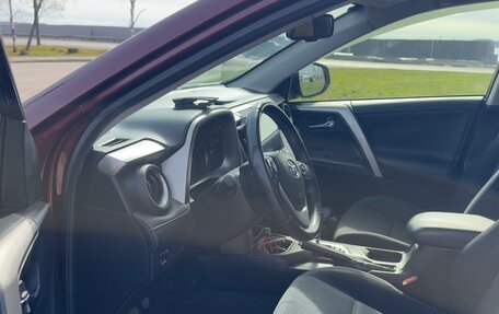 Toyota RAV4, 2016 год, 2 100 000 рублей, 3 фотография