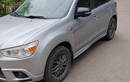 Mitsubishi ASX I рестайлинг, 2011 год, 900 000 рублей, 2 фотография