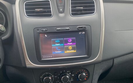 Renault Sandero II рестайлинг, 2017 год, 950 000 рублей, 16 фотография
