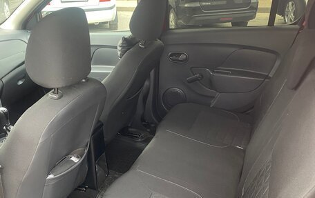Renault Sandero II рестайлинг, 2017 год, 950 000 рублей, 13 фотография