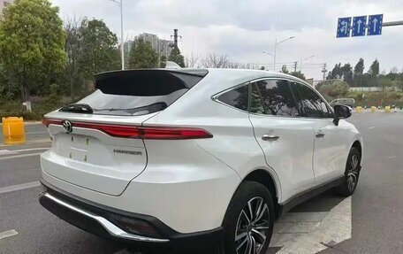 Toyota Harrier, 2023 год, 3 400 000 рублей, 4 фотография