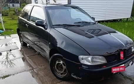 SEAT Ibiza II, 2001 год, 90 000 рублей, 3 фотография