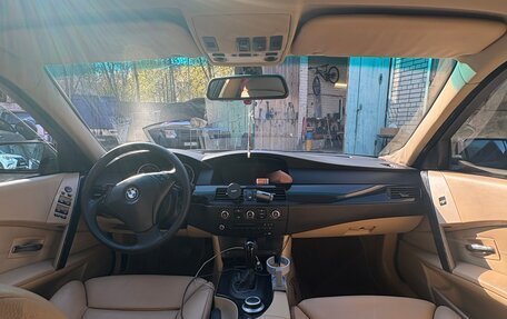 BMW 5 серия, 2004 год, 1 350 000 рублей, 7 фотография