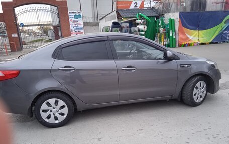 KIA Rio III рестайлинг, 2013 год, 860 000 рублей, 6 фотография