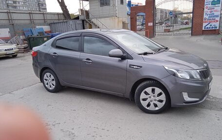 KIA Rio III рестайлинг, 2013 год, 860 000 рублей, 3 фотография
