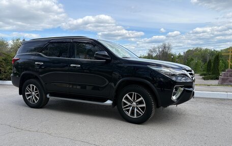 Toyota Fortuner II, 2018 год, 4 450 000 рублей, 2 фотография