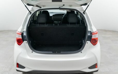 Toyota Vitz, 2019 год, 1 030 000 рублей, 20 фотография