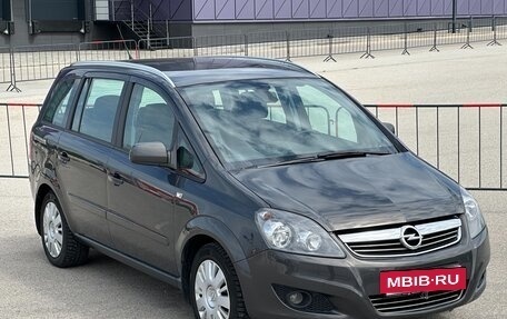 Opel Zafira B, 2013 год, 897 000 рублей, 4 фотография