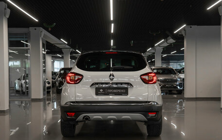 Renault Kaptur I рестайлинг, 2017 год, 1 640 000 рублей, 6 фотография