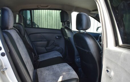 Renault Sandero II рестайлинг, 2015 год, 699 999 рублей, 14 фотография