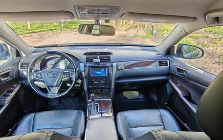 Toyota Camry, 2016 год, 2 070 000 рублей, 10 фотография