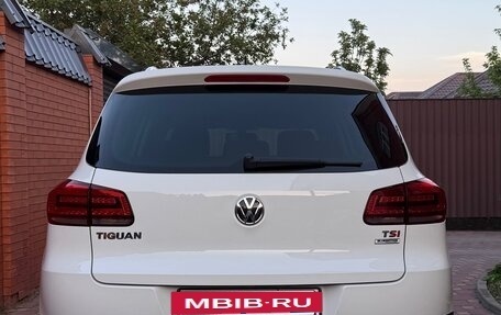 Volkswagen Tiguan I, 2016 год, 2 100 000 рублей, 2 фотография