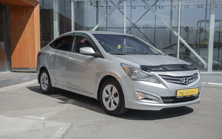Hyundai Solaris II рестайлинг, 2015 год, 879 000 рублей, 8 фотография