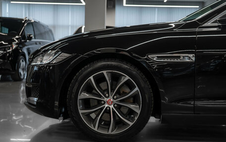 Jaguar XF II, 2016 год, 2 400 000 рублей, 23 фотография