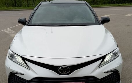 Toyota Camry, 2021 год, 3 350 000 рублей, 1 фотография