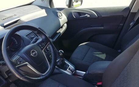 Opel Meriva, 2013 год, 650 000 рублей, 8 фотография