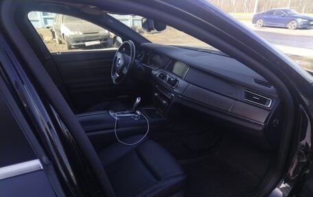 BMW 7 серия, 2012 год, 2 700 000 рублей, 11 фотография