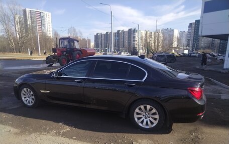 BMW 7 серия, 2012 год, 2 700 000 рублей, 14 фотография